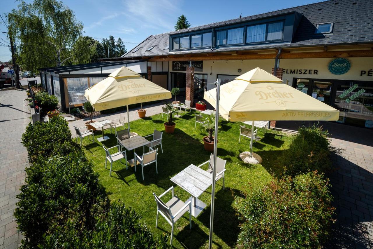 Pipacs Panir & Grill Garden Vendeghaz Hotel Győrújbarát Екстериор снимка