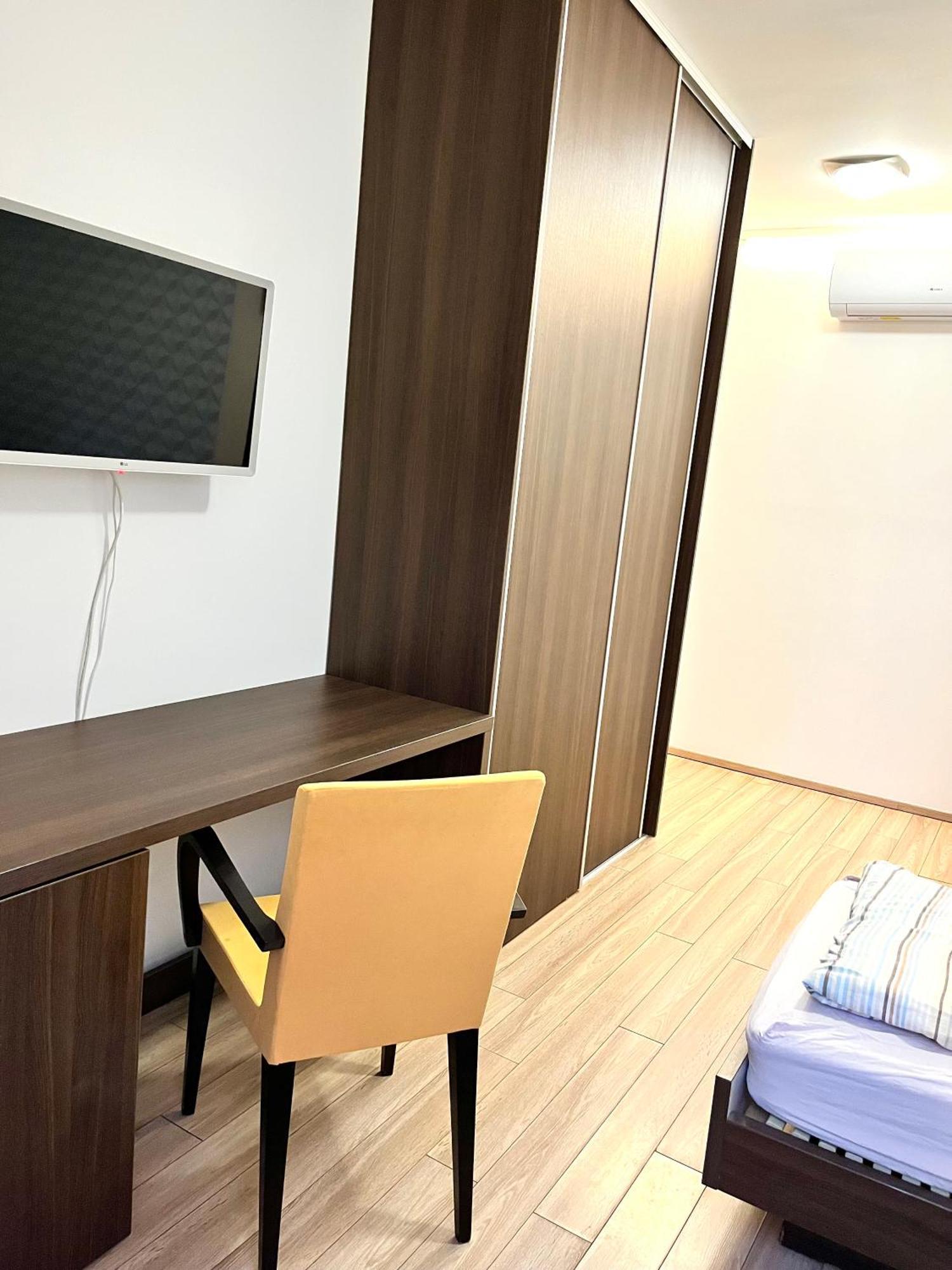 Pipacs Panir & Grill Garden Vendeghaz Hotel Győrújbarát Екстериор снимка